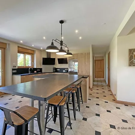 Maison Spacieuse Avec Jardin Clos - Fr-1-497-211 Hébergement de vacances