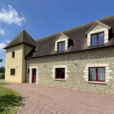Avec Spa, Jardin Clos, Jeux Pour Enfants Et Chemin De Randonnee A Proximite - Fr-1-497-211 Les Ventes-de-Bourse