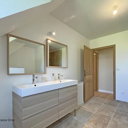 Prázdninový dům Avec Spa, Jardin Clos, Jeux Pour Enfants Et Chemin De Randonnee A Proximite - Fr-1-497-211 *