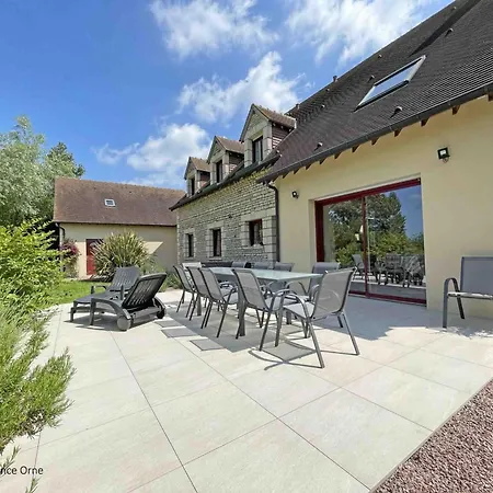 Nature Avec Jardin Et Pour 14 Pers. à - Fr-1-497-211 *