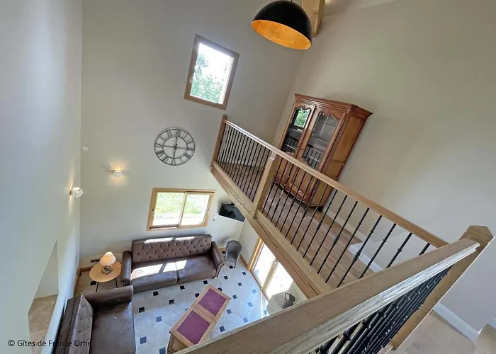 Nature Avec Jardin Et Pour 14 Pers. A - Fr-1-497-211 * Les Ventes-de-Bourse